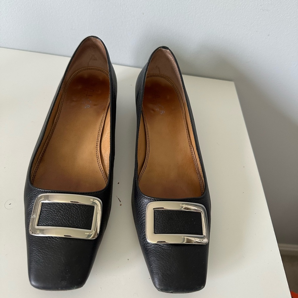 Unisa Black Leather Flats Size 9